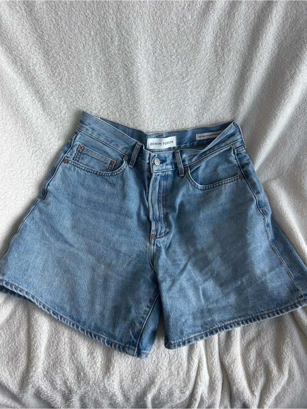 ARITZIA Denim Forum Women's Light Blue High-Rise Denim Shorts